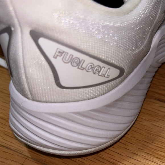 🌺Men's NEW BALANCE Fuelcell Prism V2 Running Shoes - Picture 9 of 10